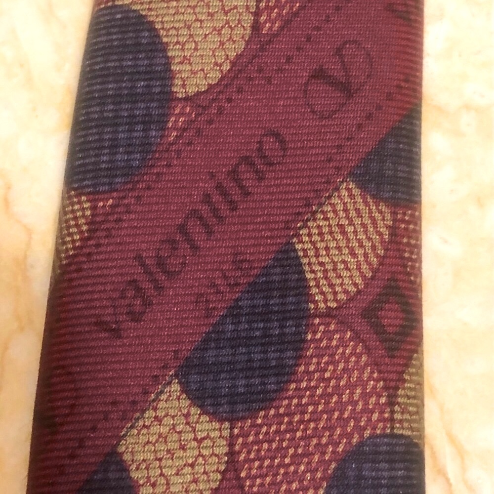 Valentino Tie